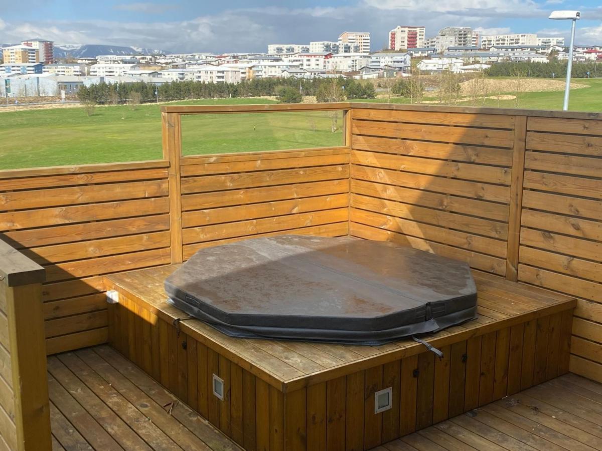 Villa With A View 雷克雅維克 外观 照片